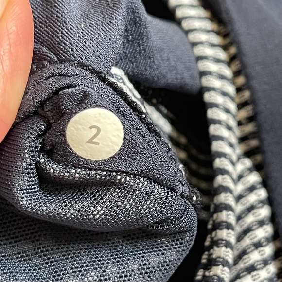 Lululemon gingham Practice Freely tank top navy - Picture 7 of 9